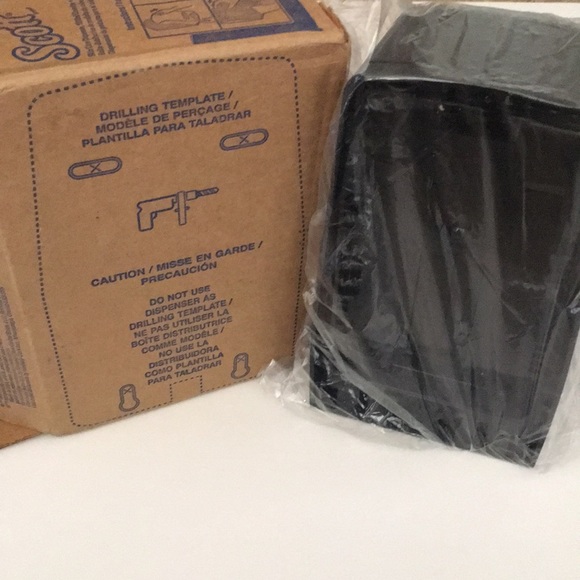 Kimberly Clark Scott Skin Care Dispenser Black - Picture 4 of 13